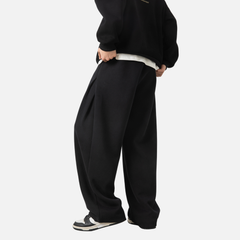 Pleated-Side Straight Baggy Pants