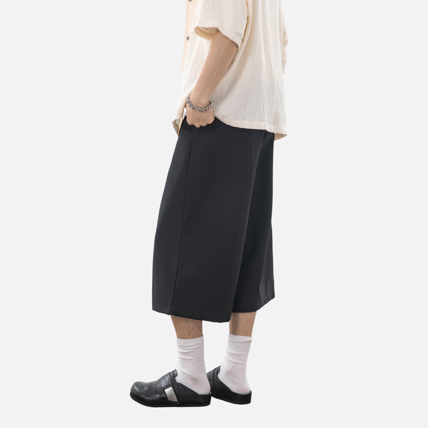 Linen-Texture Bermuda Shorts